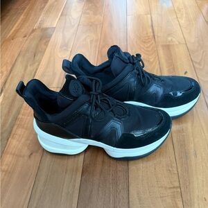 (SOLD) Michael Kors Black and White Men's Sneakers